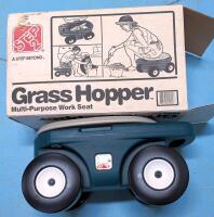 Step2 GRASS HOPPER Multi-Purpose Work Seat / Garden Kneeler