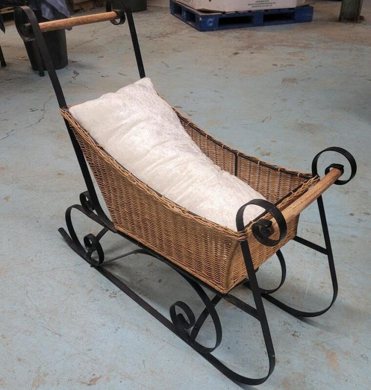 Home Decor Wicker & Metal Sled . Measures 10"&times;26.5"&times;30"