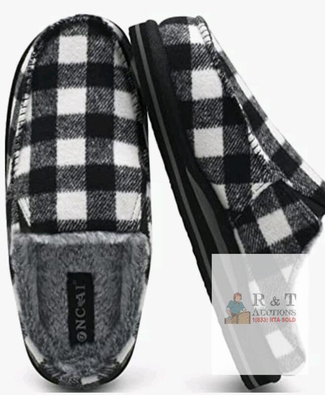 New sz 12 Men's ONCAI Plaid Slippers