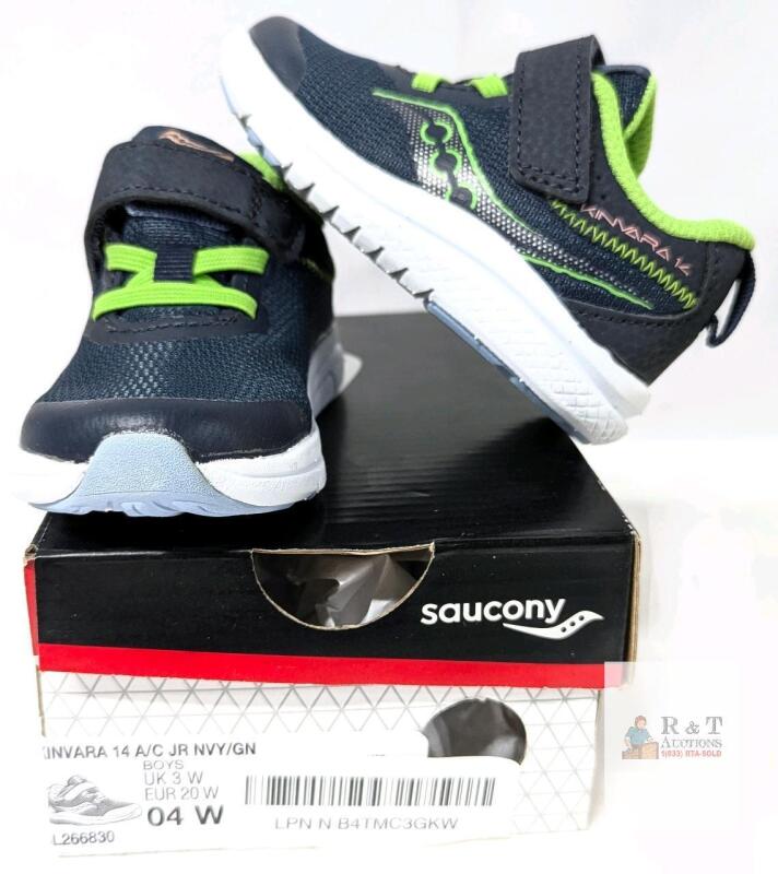 New Size 4W Boys' SAUCONY Kinvara 14 A/C Jr Running Shoes, Navy /Green