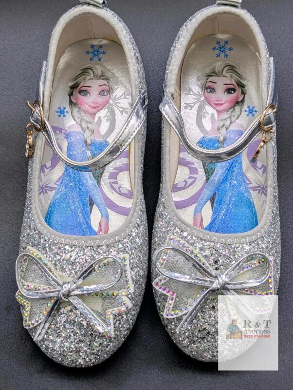 New Kids' Size 35 Girl's Elsa Frozen Encrusted Glitter Dress Shoes