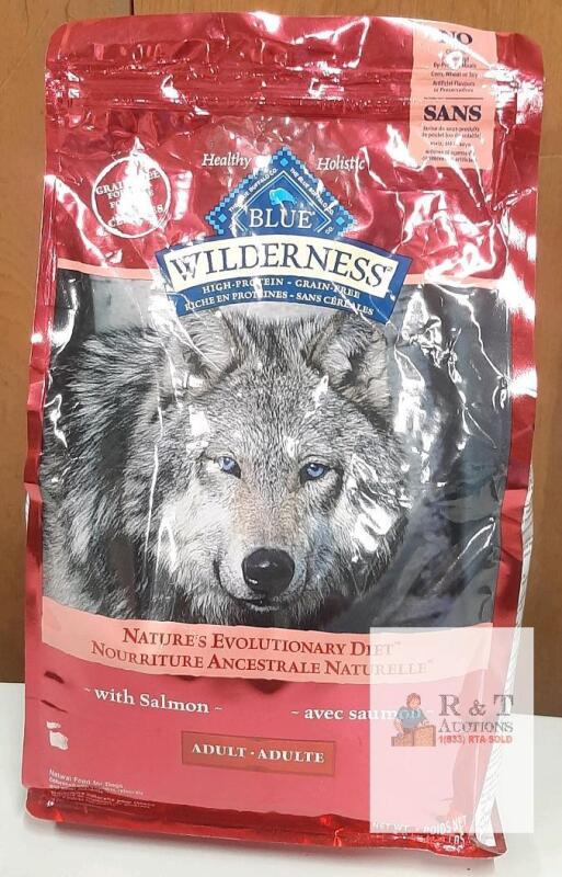 (BB APR 25) Blue Wilderness Adult Dry Dog Food, Salmon Recipe, Grain-Free, 4.5 lbs Bag, High-Protein, B256410L311621