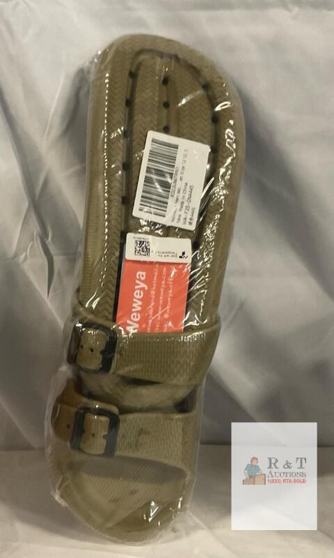 New Weweya slippers size 12 12.5