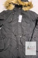 New sz Medium Women's Winter Coat - Detachable Faux Fur on Hood - Black