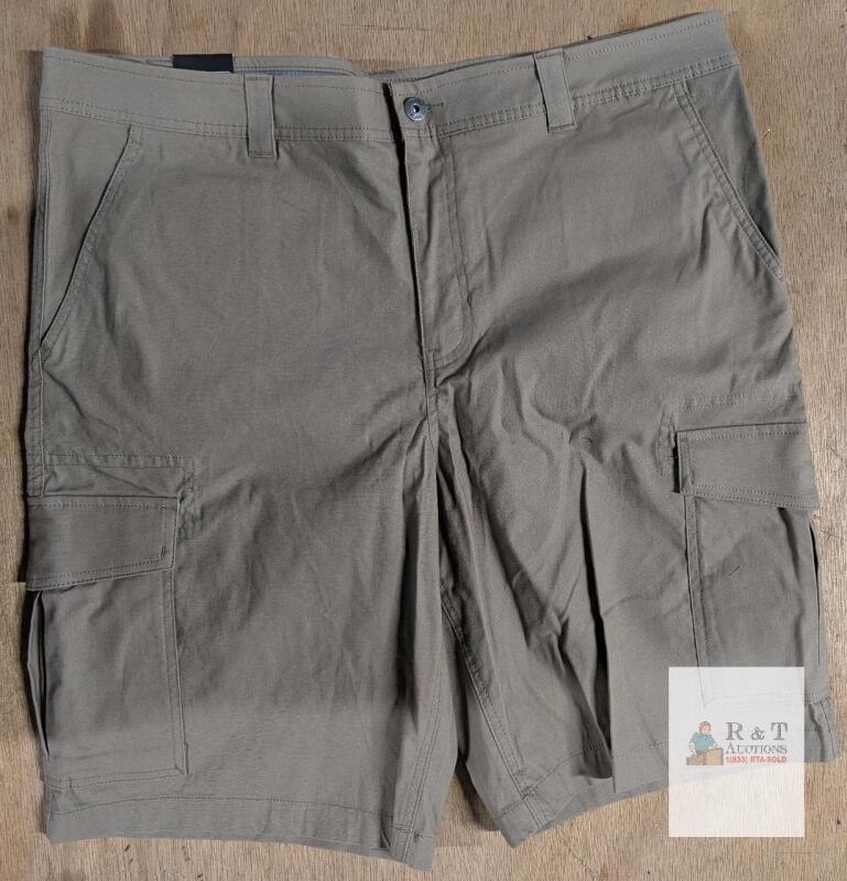 NEW BC Clothing Co. Men's Cargo Shorts, Size 40, Khaki, Item 1877755, 6-Pocket Utility