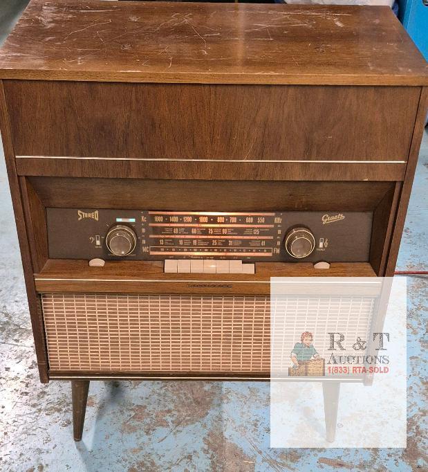 Graetz Polonaise E 41114E Stereo Console, FM/AM/SW/LW, Record Player, Made in West Germany