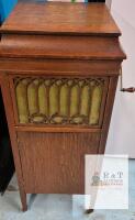 Brunswick Model 107 Floor Phonograph, Oak Cabinet, Internal Horn, Serial 13894, Early 1920s