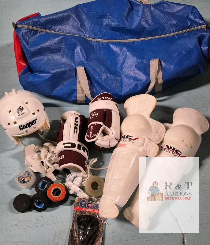 Hockey Equipment with Hockey Bag 36" Long - Cooper Helmet SK 2500 L, Shin Guards, Gloves +