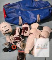 Hockey Equipment with Hockey Bag 36" Long - Cooper Helmet SK 2500 L, Shin Guards, Gloves +