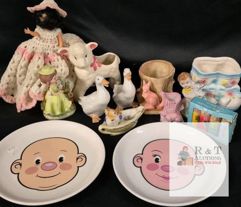 13 Vintage Figures/Plates