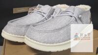 New STQ Size 6 Light Grey Shoes