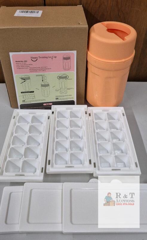 Qoosea 3-Tray Twist Ice Cube Mold Set, Orange, PET, Triangular Cubes, Model 1053, X0047CQTSZ