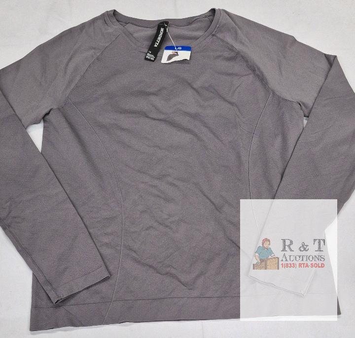 NEW Mondetta Women's Gray Long Sleeve Performance Pullover Shirt, Size Large, Item 1908626