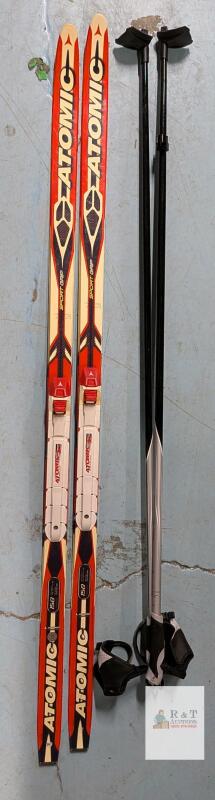 Atomic Cross Country Ski Set. 59" Skis and 54" Poles
