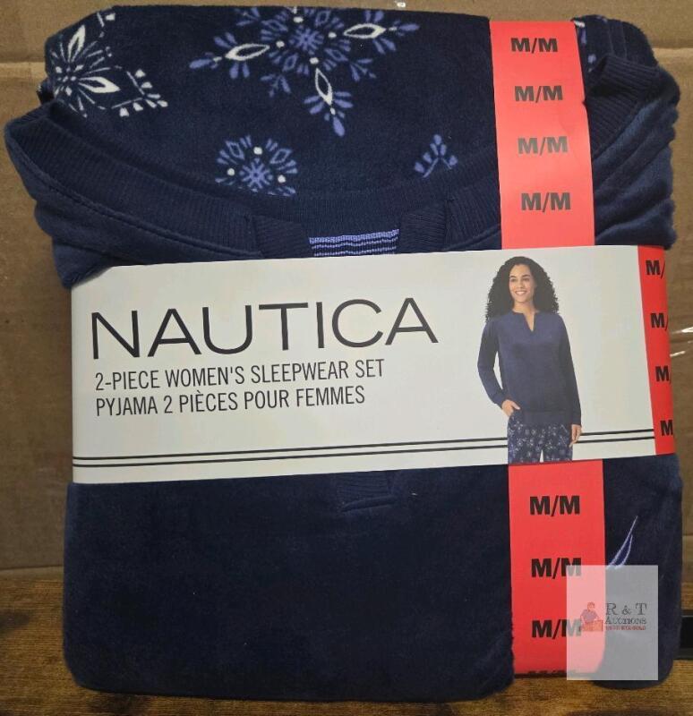 NEW Nautica Medium Navy Snowflake 2-Piece Women's Pajama Set, Soft Fleece, Polyester/Elastane
