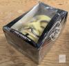 V for Vendetta Book and Mask Set (Vertigo, 2012), ISBN 9781401238582, Guy Fawkes Collectible - 4