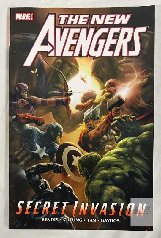 Marvel Comics The New Avengers Vol. 9: Secret Invasion Book 2, Trade Paperback | Excellent Condition