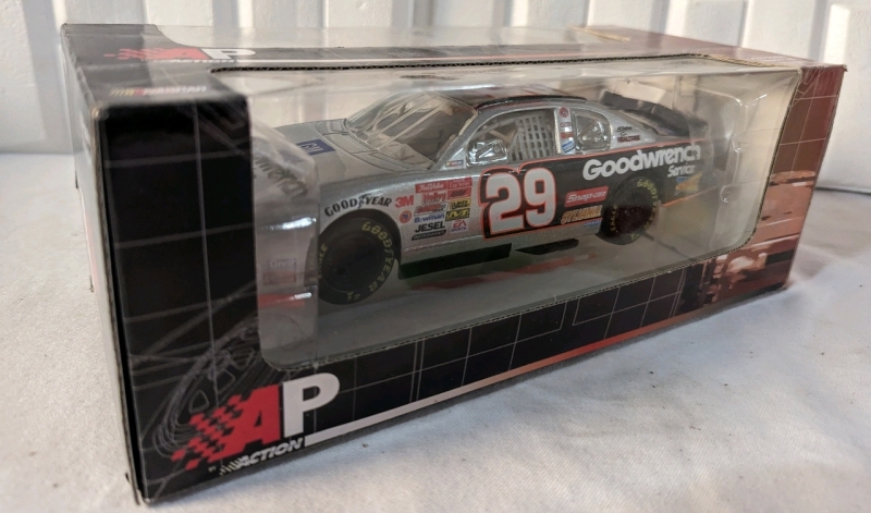 Nascar Goodwrench Car #29 Diecast Model.