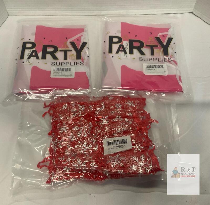 NEW Organza Gift Bags 7x9cm Red Snowflake 20-Pack & Kreatwow Pink Birthday Party Banner Kits, China
