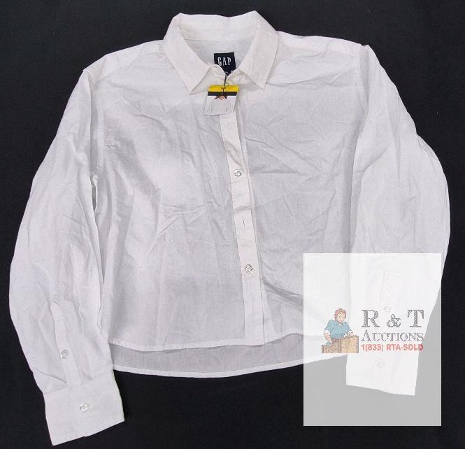 NEW GAP Women&rsquo;s White Cotton Button-Up Shirt, Small, Long Sleeve, New with Tags, Made in Cambodia