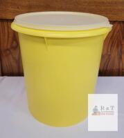 Tupperware Large Yellow 4.3 Qt Canister with Lid, Made in Canada, 10.5" Tall, Vintage Storage