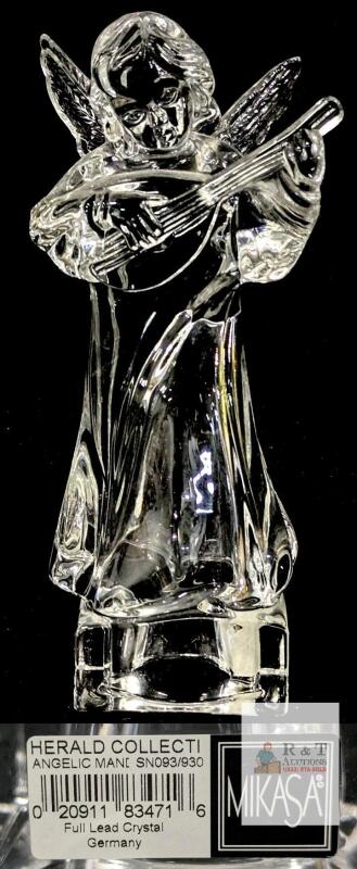 Mikasa Herald Collection Angelic Mantle SN093/930 Full Lead Crystal Figurine, Germany, 7.5"