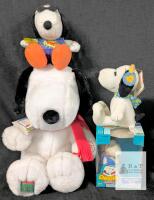 Peanuts Snoopy collectible lot featuring : 16" 40th Anniversary Christmas, 60s Love & Peace, Hasbro Hippie