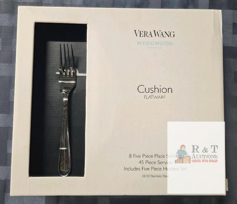 NEW Vera Wang Wedgwood Cushion 45-Piece Flatware Set, 18/10 Stainless Steel, Service for 8, D2546, Boxed