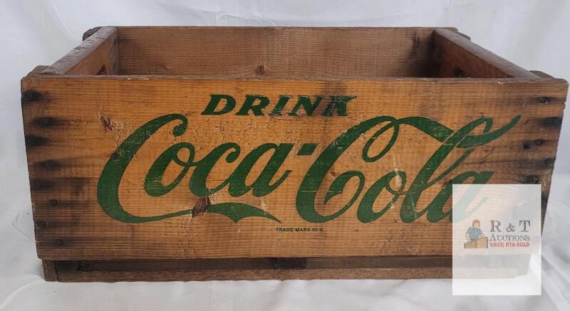 Vintage Coca-Cola Wooden Soda Crate, Green Graphics, 6-Slot, c. 1940s-50s, 17.5"x12"x7"