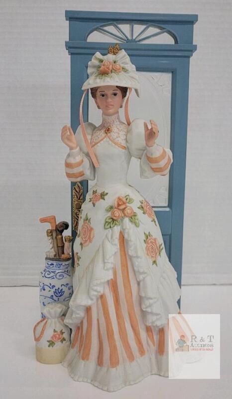 1993-1994 Avon Mrs. Albee Award Porcelain Figurine, President's Club, 9.75" Tall,