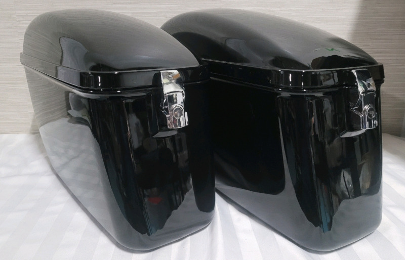 Motorcycle Matching Hard Shell Saddlebags w/Keys - No Brackets - New