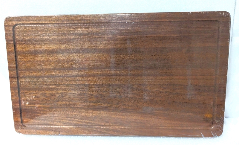 New Wooden Cutting Board (17.75" x 10.25" x 1" Thick )