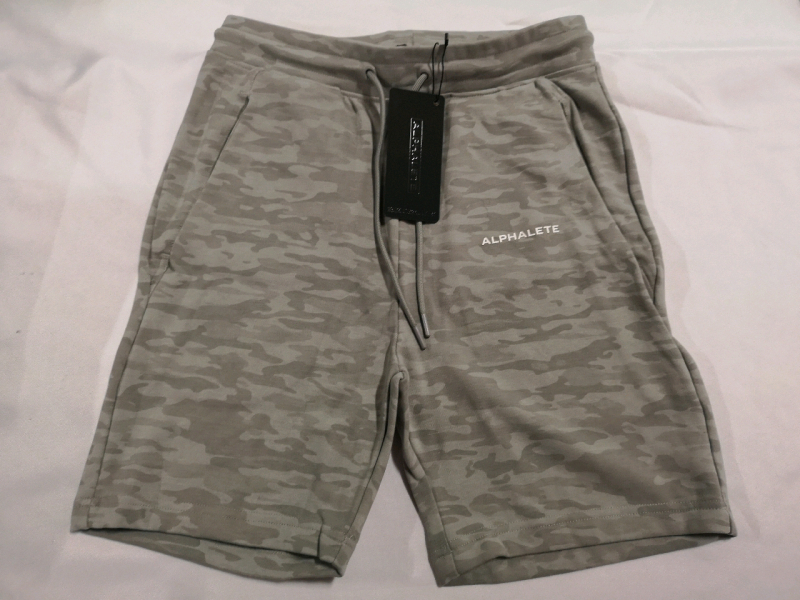 New ALPHALETE Men's sz Small Essential Short (Silver Camo)