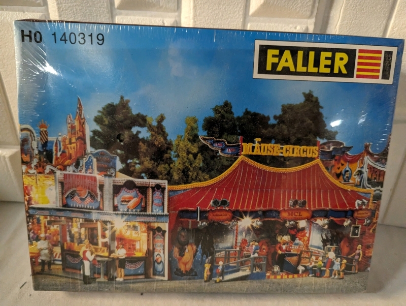 New Faller 2 Fairground Booths Model Kit.