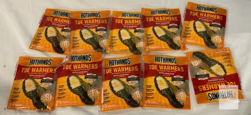 HotHands Toe Warmers with Adhesive, Up to 8 Hours Heat, Odor Absorbing, 10 Packs (20 Warmers), EXP03/27