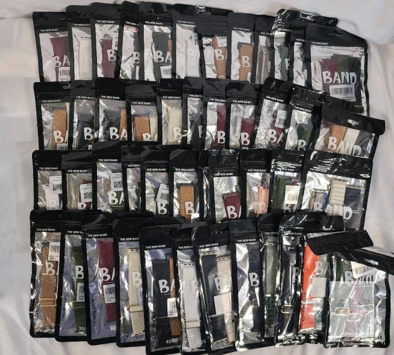 Lot of Approx. 44 Apple Watch Bands - Alpine Loop & Solo Loop, 38-49mm, Multiple Colors, New