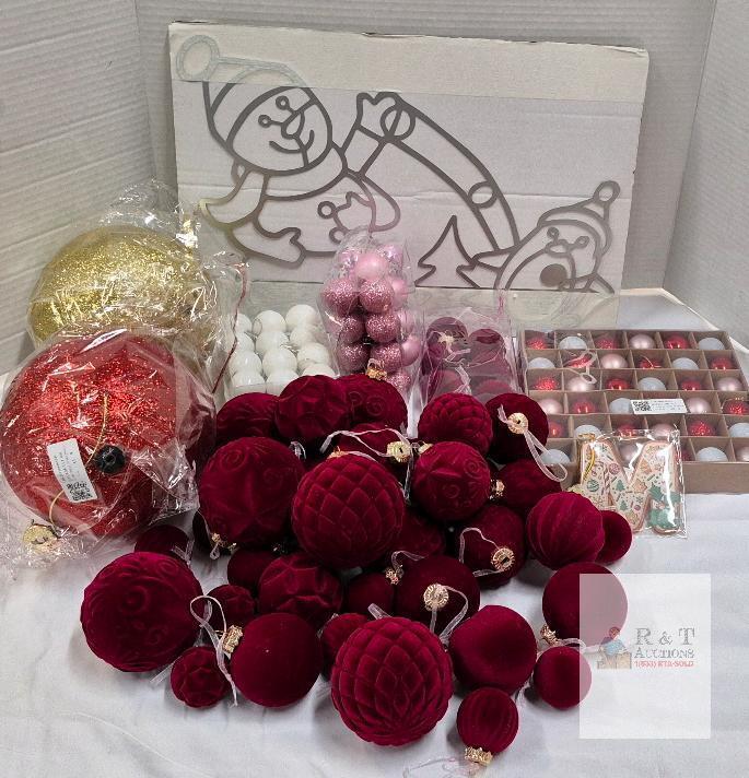 New Christmas Decor & Ornaments