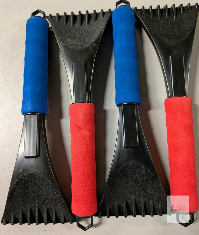 4 New Small Hand Car Scraper.