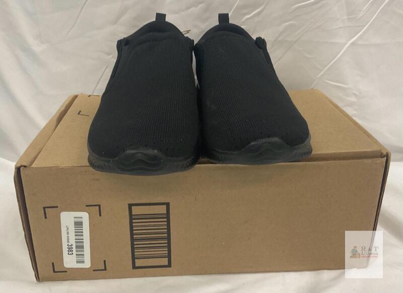 NEW Women's Slip-On Walking Shoes, US 8.5, Black, Knit Mesh, Memory Foam,