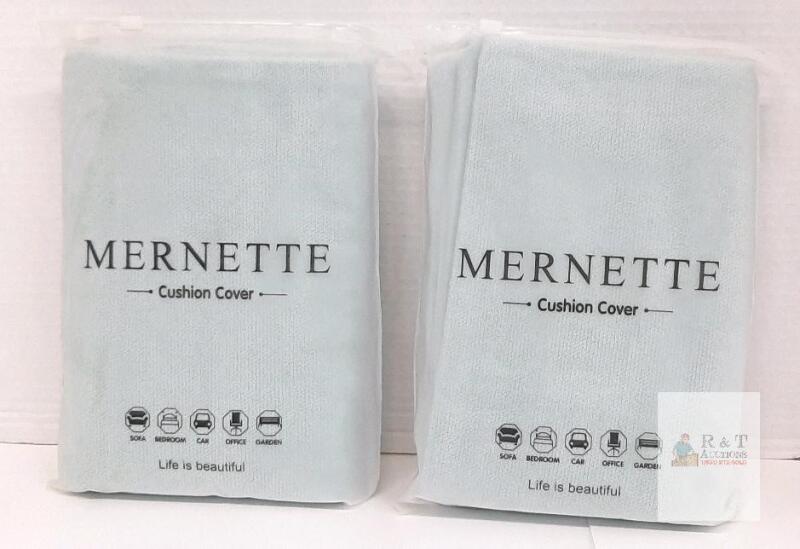 2 NEW Mernette Cushion Covers Set of 2, Velvet, Light Green, 18"x18" Hidden Zipper, Model X002M2PMYT