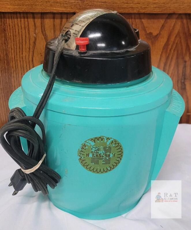 Hankscraft Model 202-A Electric Steam Vaporizer, Aqua Blue, Auto Shutoff, CSA Certified, 1 Gallon