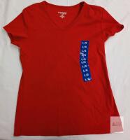 NEW Red COMPANY Ellen Tracy Women&rsquo;s Large V-Neck T-Shirt Made in Canada, 100% Cotton, Short Sleeve