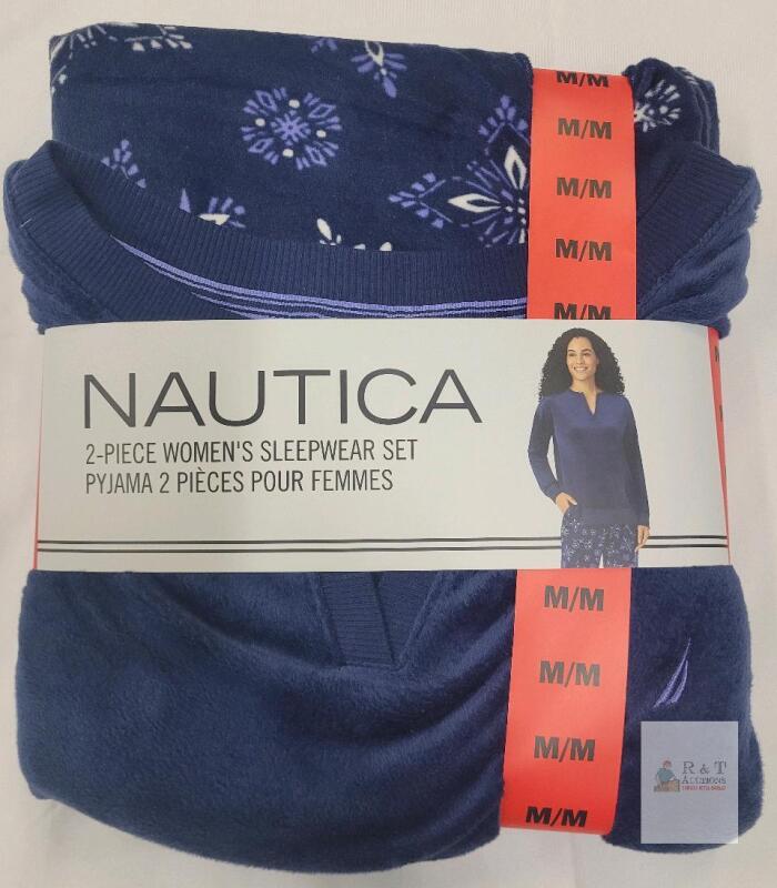 NEW Nautica Women's 2-Piece Fleece Sleepwear Set, Medium, Navy Snowflake Pattern, RN 93677 UPC 194936240011