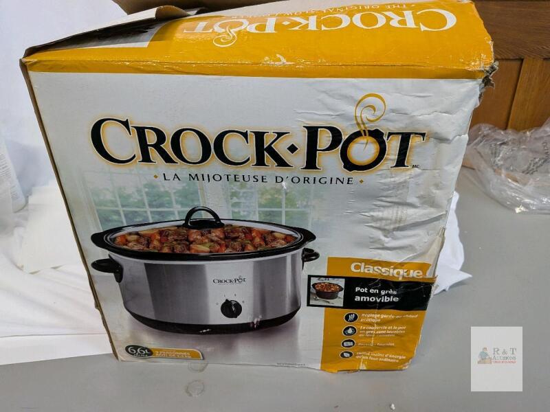 Crock-Pot SCV700 7-Quart (6.6L) Slow Cooker, Stainless Steel, Removable Stoneware Pot
