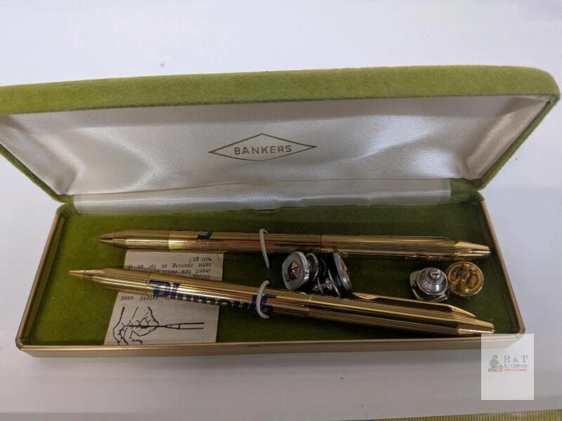 Bankers Gold-Tone Ballpoint Pen & Pencil Set with Chrysler Service Pins (10 & 35 Year)