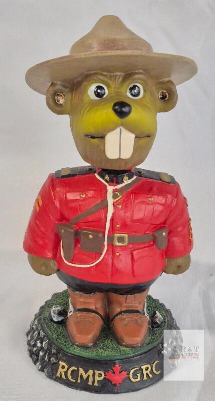 NEW NO BOX Noddingheads Royal Canadian Mounted Police (RCMP) Beaver Bobble Head 6.5" Tall