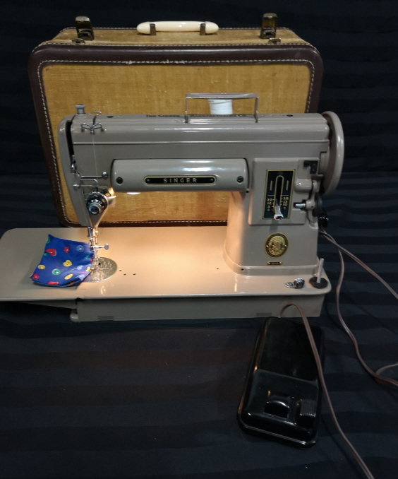 Vintage Singer Sewing Machine 301A with Case