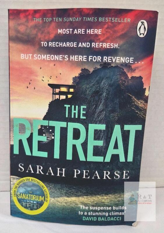 The Retreat by Sarah Pearse, Paperback, Thriller, Penguin, ISBN 9780552177320, 400 Pages MAY show signs of handling such as light creasing, edge wear, or marks see photos for condition