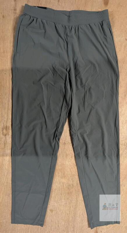NEW Mondetta Outdoor Project Active Tapered Pant, Men's Medium, Olive, Stretch, Moisture-Wicking