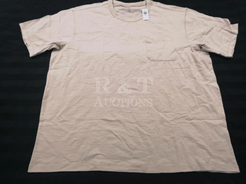 New Men's T-shirt sz XXL by Old Navy